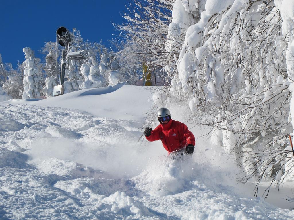 Top Of The World Hotel Snowshoe Bagian luar foto